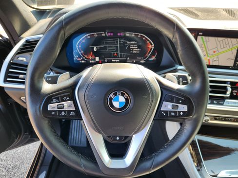 Used 2023 BMW X5 xDrive40i w/ Executive Package AWD/4WD image 9