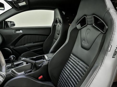 Used 2013 Ford Mustang Shelby GT500 RWD image 16