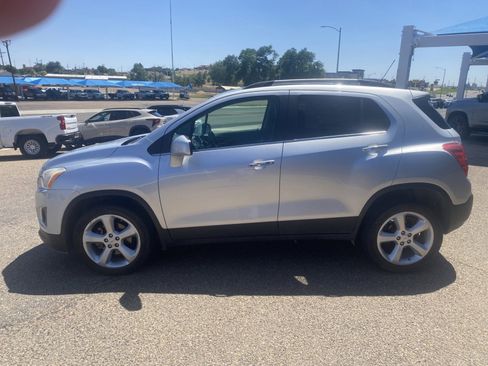 Used 2016 Chevrolet Trax LTZ AWD/4WD image 4