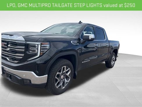 Used 2026 GMC Sierra 1500 SLT w/ SLT Convenience Package AWD/4WD image 12