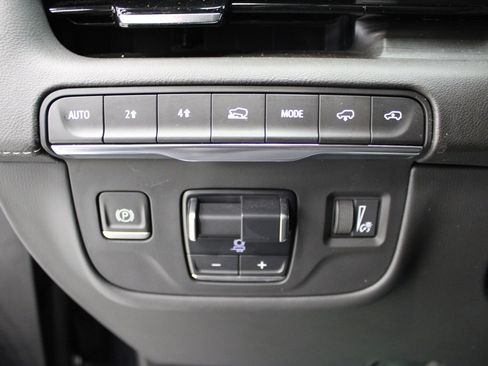 Used 2023 Cadillac Escalade ESV Sport w/ Touring Package image 25