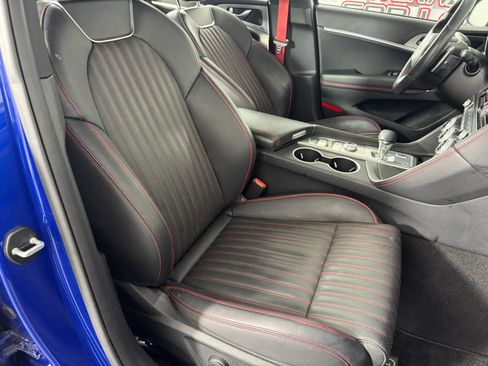 Used 2023 Genesis G70 2.0T w/ Sport Prestige Package AWD/4WD image 36