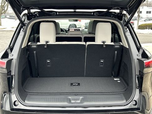 New 2026 INFINITI QX60 Luxe image 18