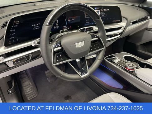 Used 2024 Cadillac Lyriq Luxury image 10