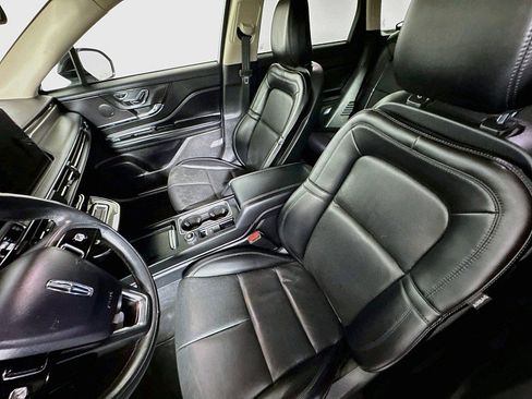 Used 2023 Lincoln Corsair Reserve AWD/4WD image 11
