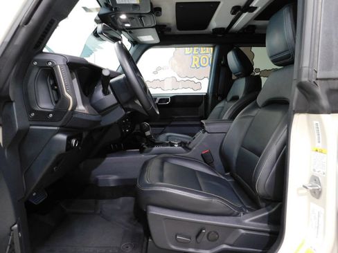 Used 2025 Ford Bronco Badlands AWD/4WD image 29