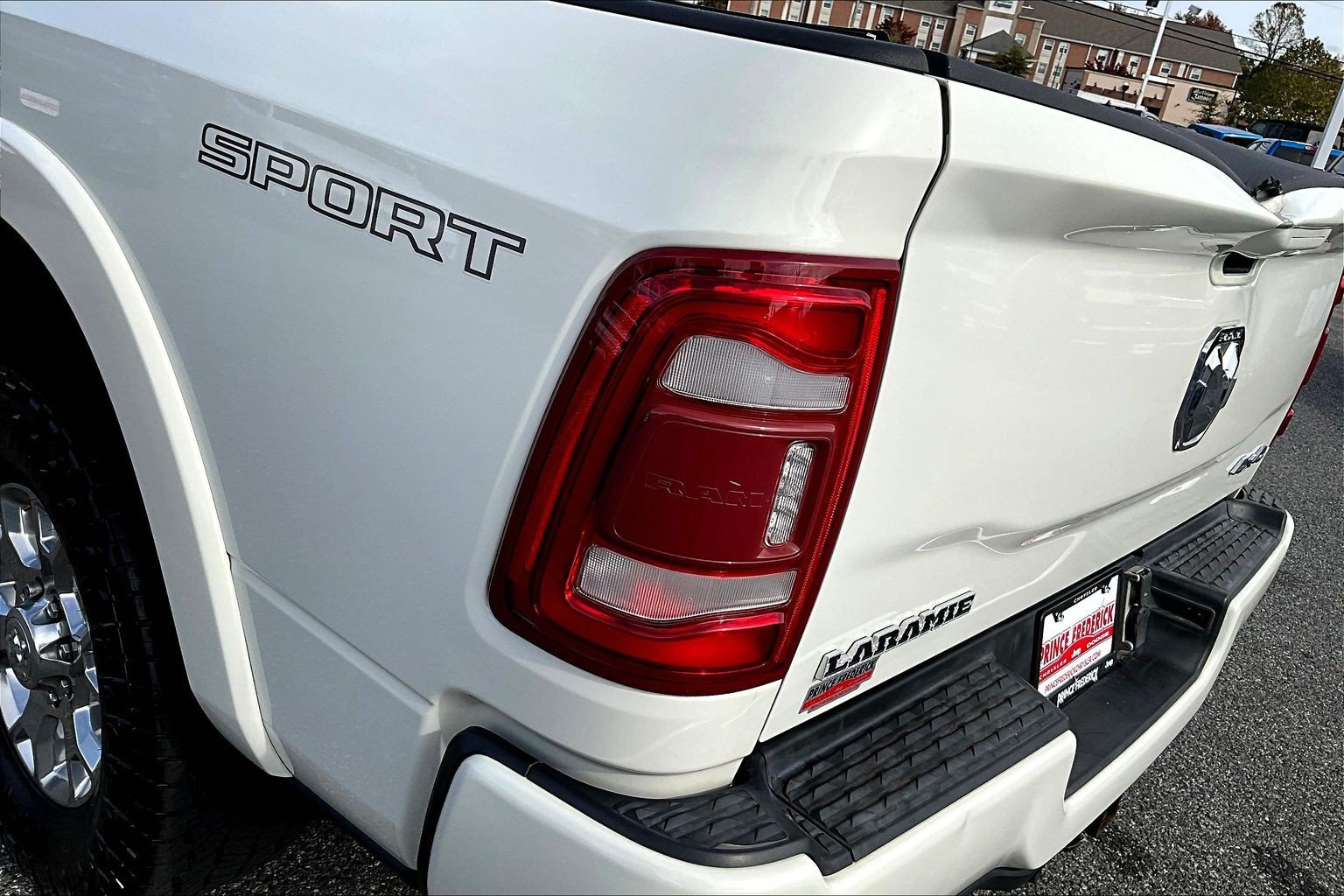 Used 2020 RAM 3500 Laramie AWD/4WD image 28