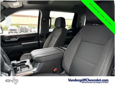 Used 2024 Chevrolet Silverado 1500 RST w/ Z71 Off-Road Package AWD/4WD image 19