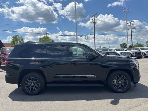 Used 2026 Toyota Sequoia Platinum AWD/4WD image 6