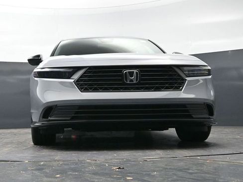 Used 2025 Honda Accord Sport image 29