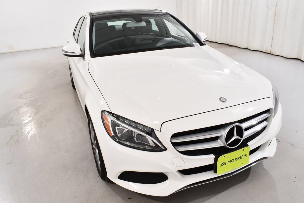 Used 2017 Mercedes-Benz C 300 4MATIC Sedan image 4