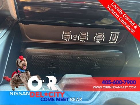 Used 2025 RAM 1500 Laramie AWD/4WD image 29