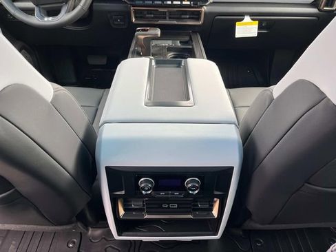New 2025 GMC Hummer EV 3X w/ Extreme Off-Road Package image 18
