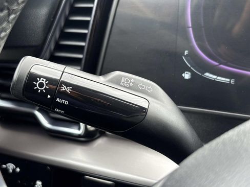 Used 2023 Kia Sportage EX image 29