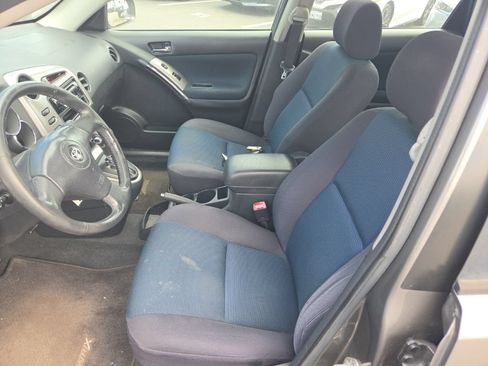 Used 2005 Toyota Matrix XR FWD image 10