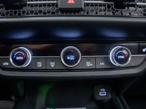 Certified 2025 Honda HR-V EX-L image 29