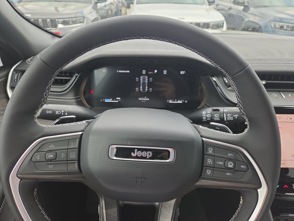 New 2027 Jeep Grand Cherokee Limited AWD/4WD image 9