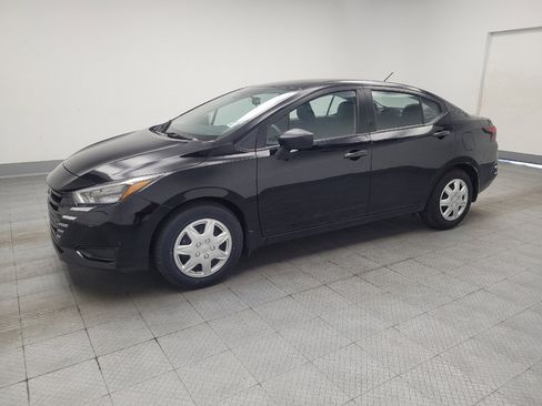 Used 2025 Nissan Versa S w/ Trunk Package FWD image 2
