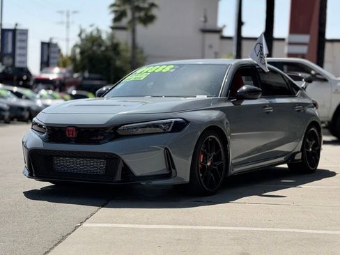 Used 2025 Honda Civic Type R image 4