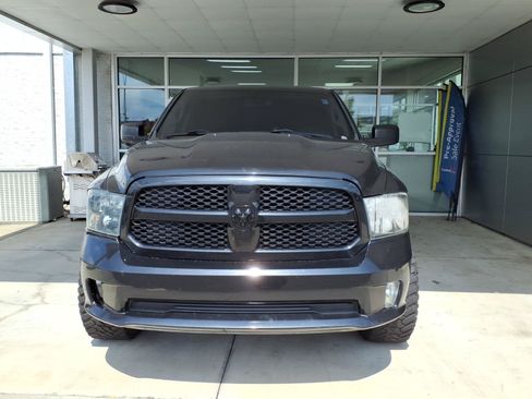 Used 2016 RAM 1500 Express w/ Black Ram 1500 Express Group AWD/4WD image 2