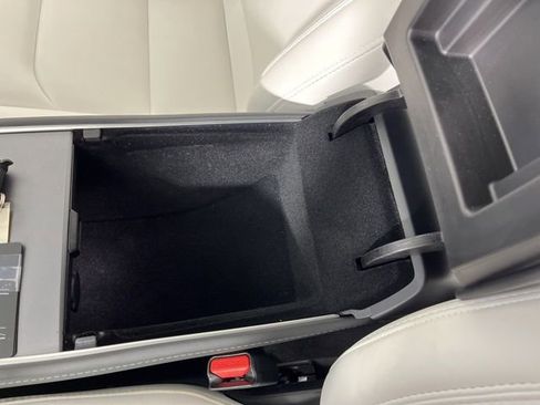 Used 2023 Tesla Model 3 Standard Range image 28