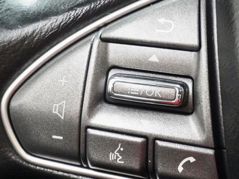 Used 2017 INFINITI Q50 Signature Edition w/ All Weather Package (L93) image 14