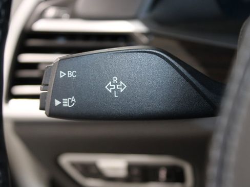 Used 2021 BMW X7 M50i w/ Executive Package AWD/4WD image 25