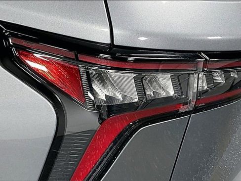 Used 2025 Chevrolet Equinox LT image 22