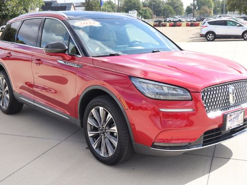 Used 2021 Lincoln Corsair Reserve w/ Equipment Group 201A image 4