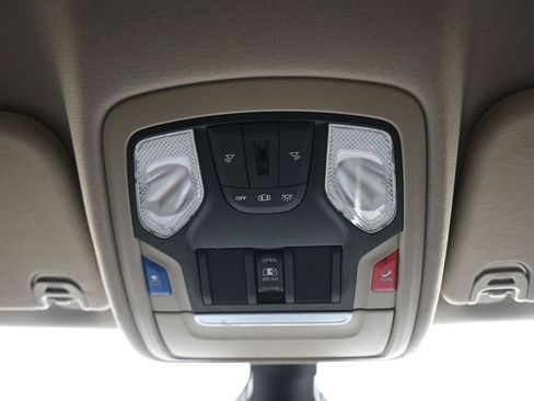 Used 2020 RAM 1500 Big Horn AWD/4WD image 27