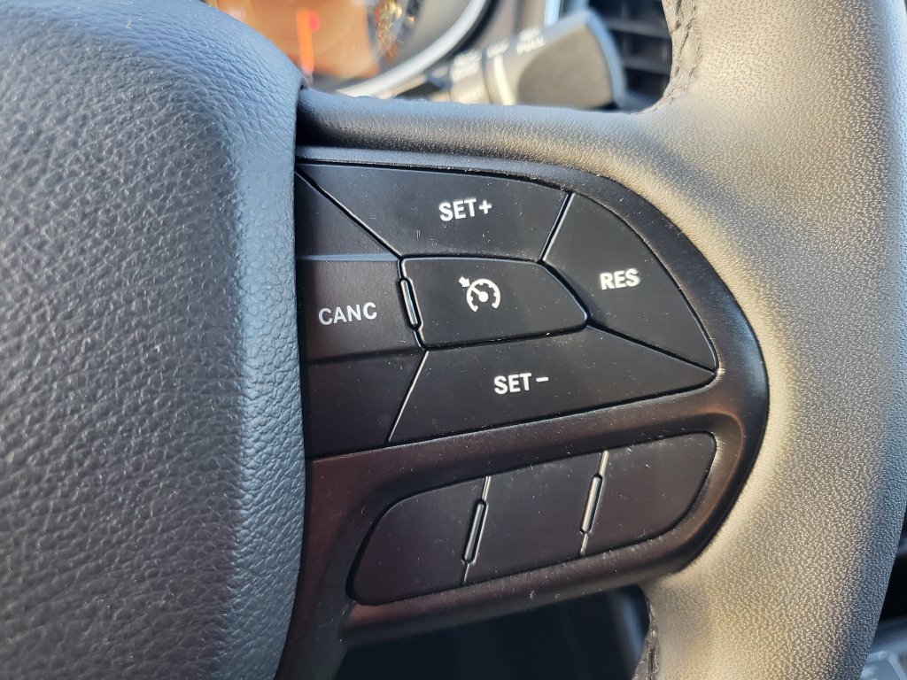 Used 2022 Jeep Cherokee Trailhawk w/ Premium Leather Package AWD/4WD image 24