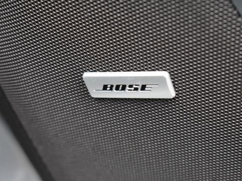 Certified 2024 Chevrolet Tahoe Z71 w/ Luxury Package image 15