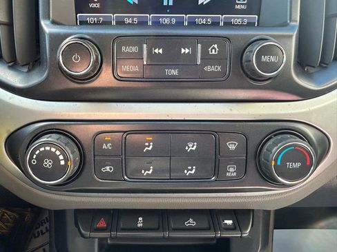 Used 2015 Chevrolet Colorado LT w/ LT Convenience Package AWD/4WD image 23