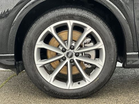 Used 2022 Audi Q4 e-tron Premium Plus image 33