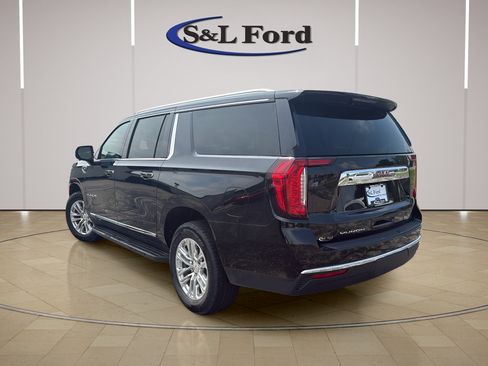 Used 2024 GMC Yukon XL SLT w/ SLT Luxury Package AWD/4WD image 5