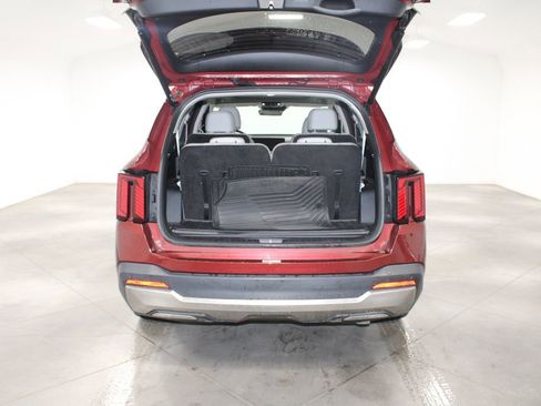Used 2024 Kia Sorento SX image 13