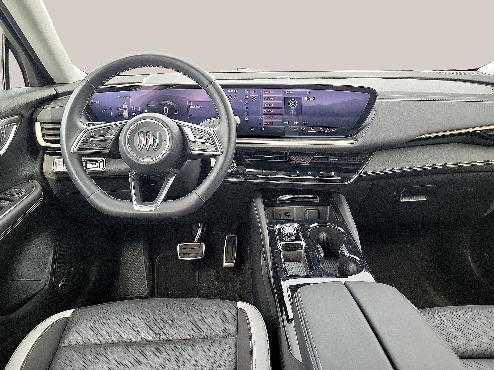Used 2025 Buick Envision Sport Touring AWD/4WD image 10