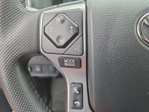 Certified 2023 Toyota Tacoma SR5 AWD/4WD image 29