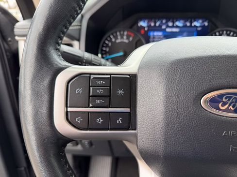 Used 2024 Ford Expedition Max XLT image 10