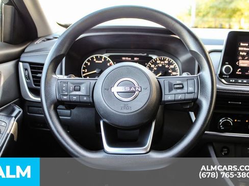 Used 2024 Nissan Rogue S FWD image 23
