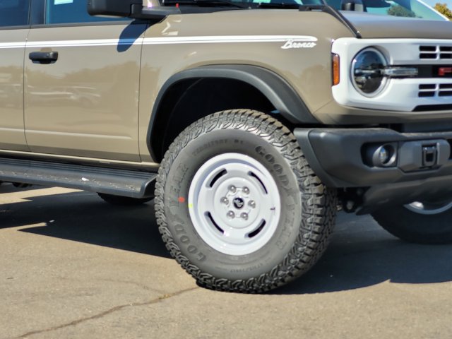 New 2026 Ford Bronco Heritage Edition AWD/4WD image 2