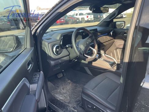 Certified 2025 Chevrolet Colorado Z71 w/ Technology Package AWD/4WD image 6
