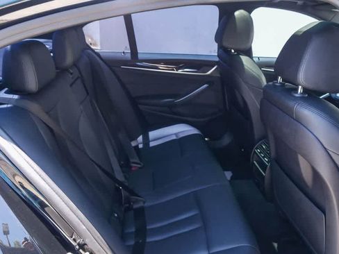 Used 2019 BMW 530e w/ Premium Package RWD image 14