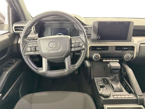 Certified 2024 Toyota Tacoma SR5 AWD/4WD image 27