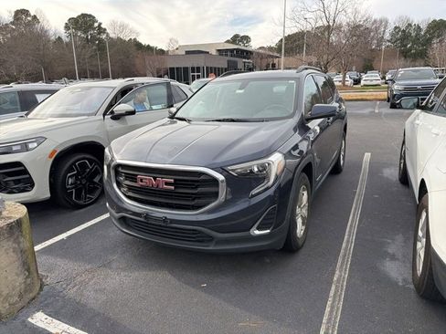 Used 2019 GMC Terrain SLE w/ Driver Convenience Package image 11