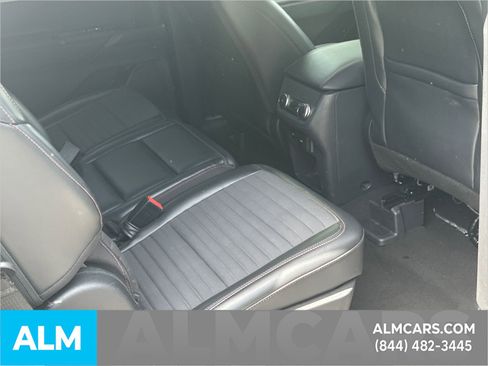 Certified 2025 Ford Explorer ST-Line w/ ST-Line Street Pack AWD/4WD image 17