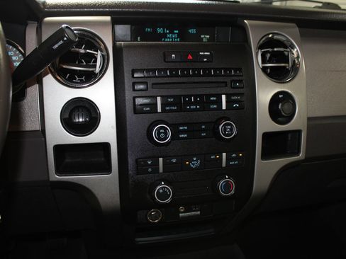 Used 2010 Ford F150 XLT RWD image 16