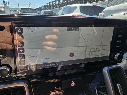 Used 2023 Kia Sorento S image 19