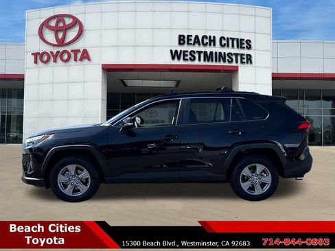 Certified 2025 Toyota RAV4 XLE FWD image 7