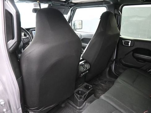 Used 2018 Jeep Wrangler Unlimited Sport S image 33